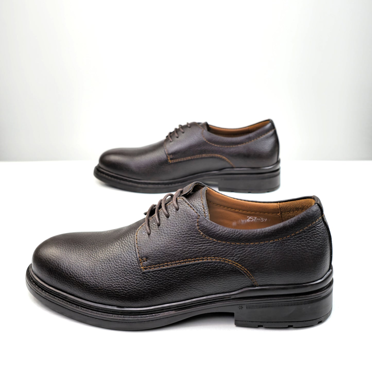 0557 chaussure Richelieu homme en cuir marron