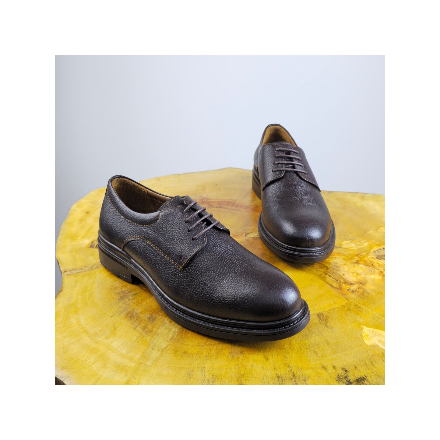 0557 chaussure Richelieu homme en cuir noir/marron