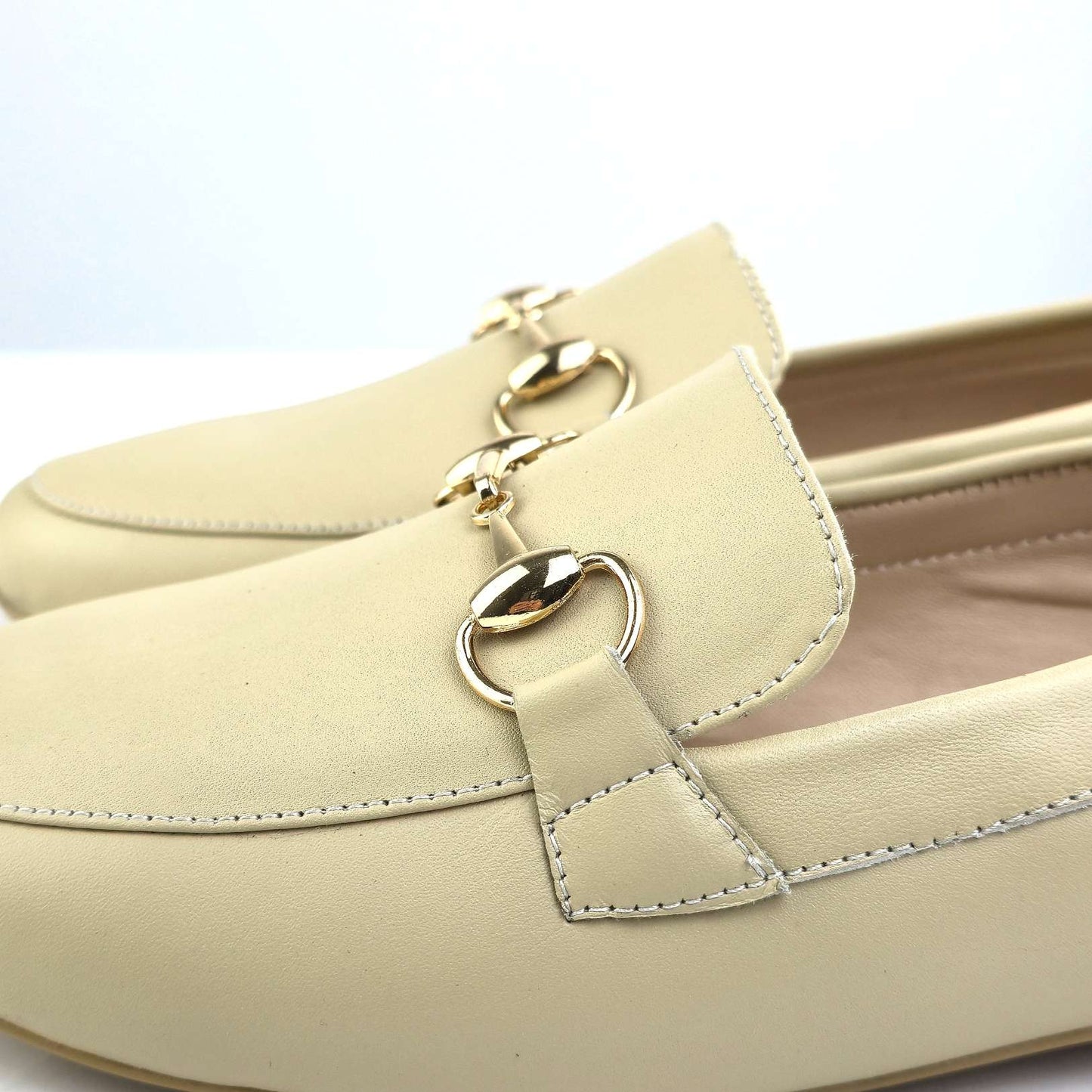 0254 chaussure en cuir femme beige