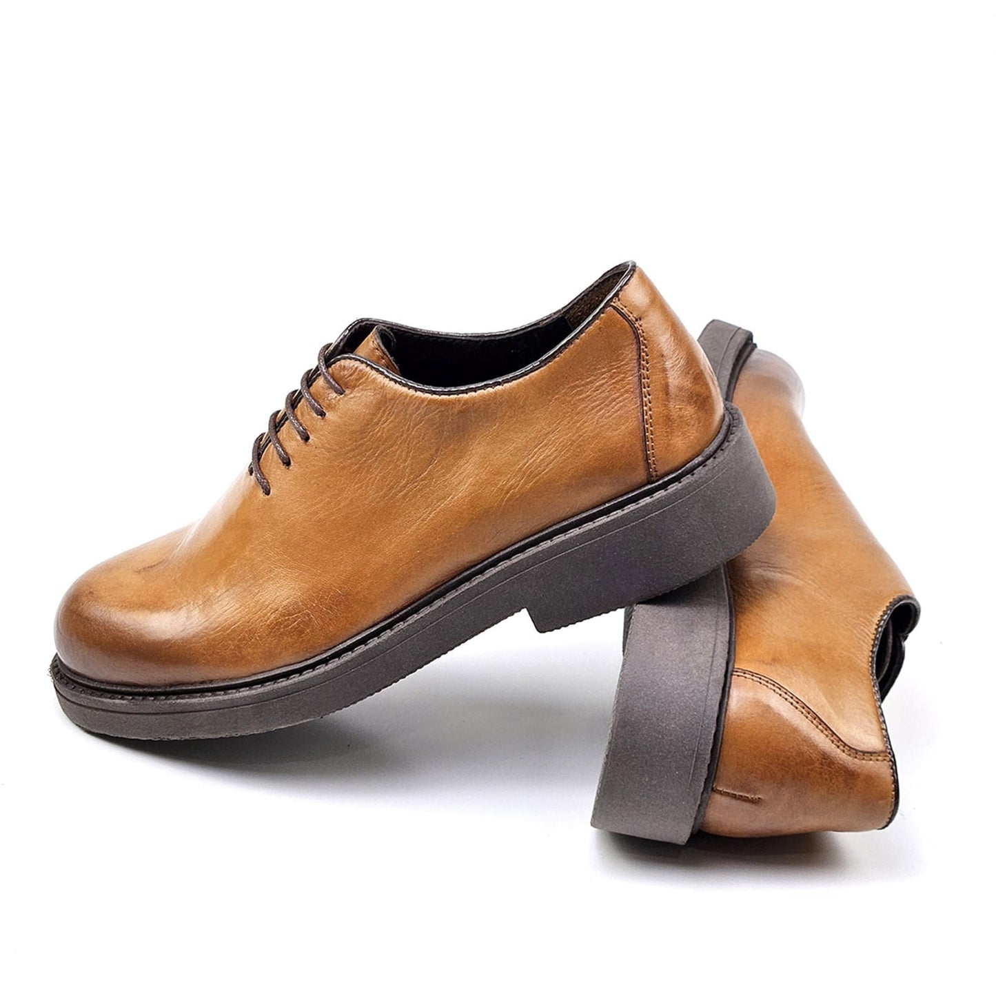 0121 chaussure Richelieu homme en cuir tabac