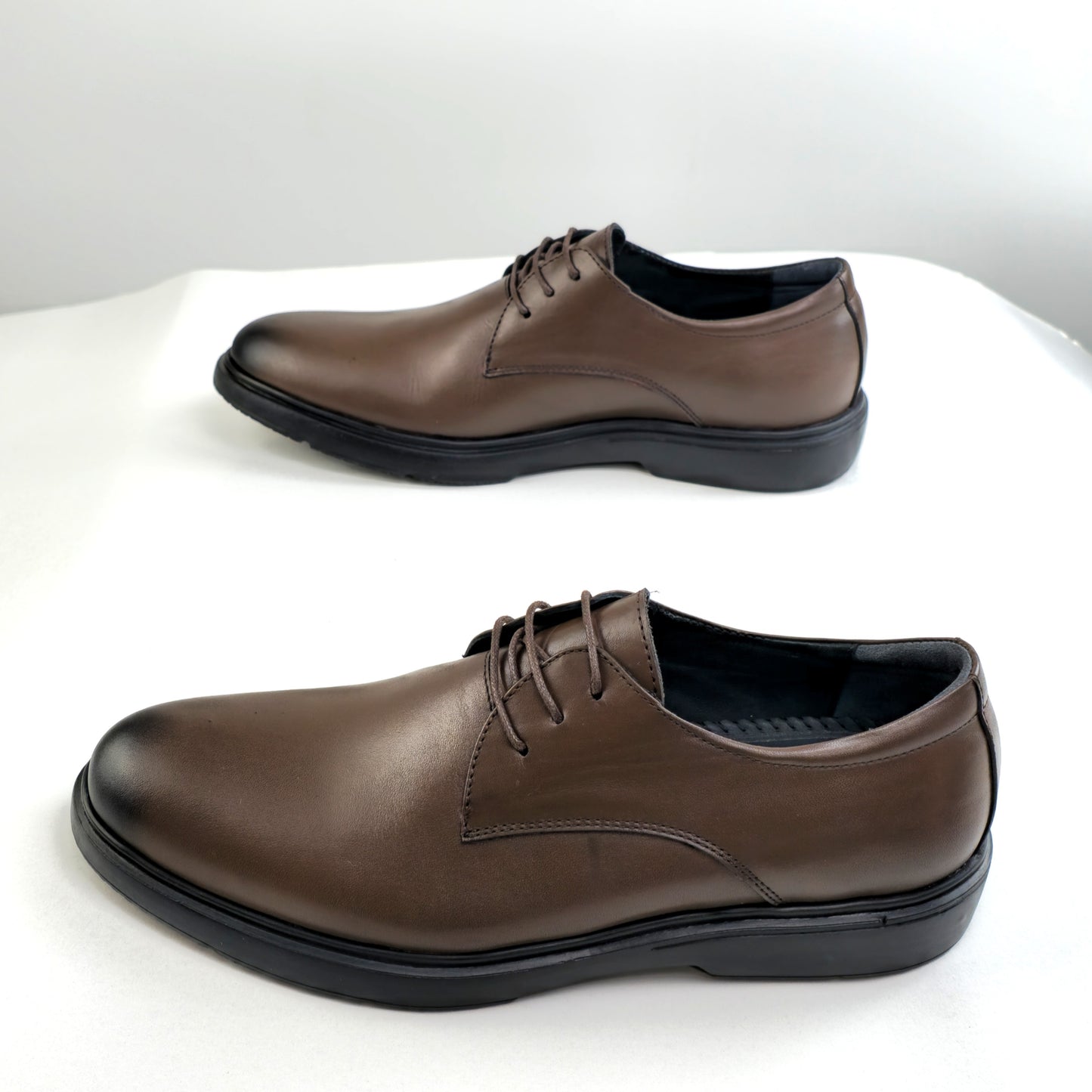 06 chaussure Richelieu confortable homme en cuir marron