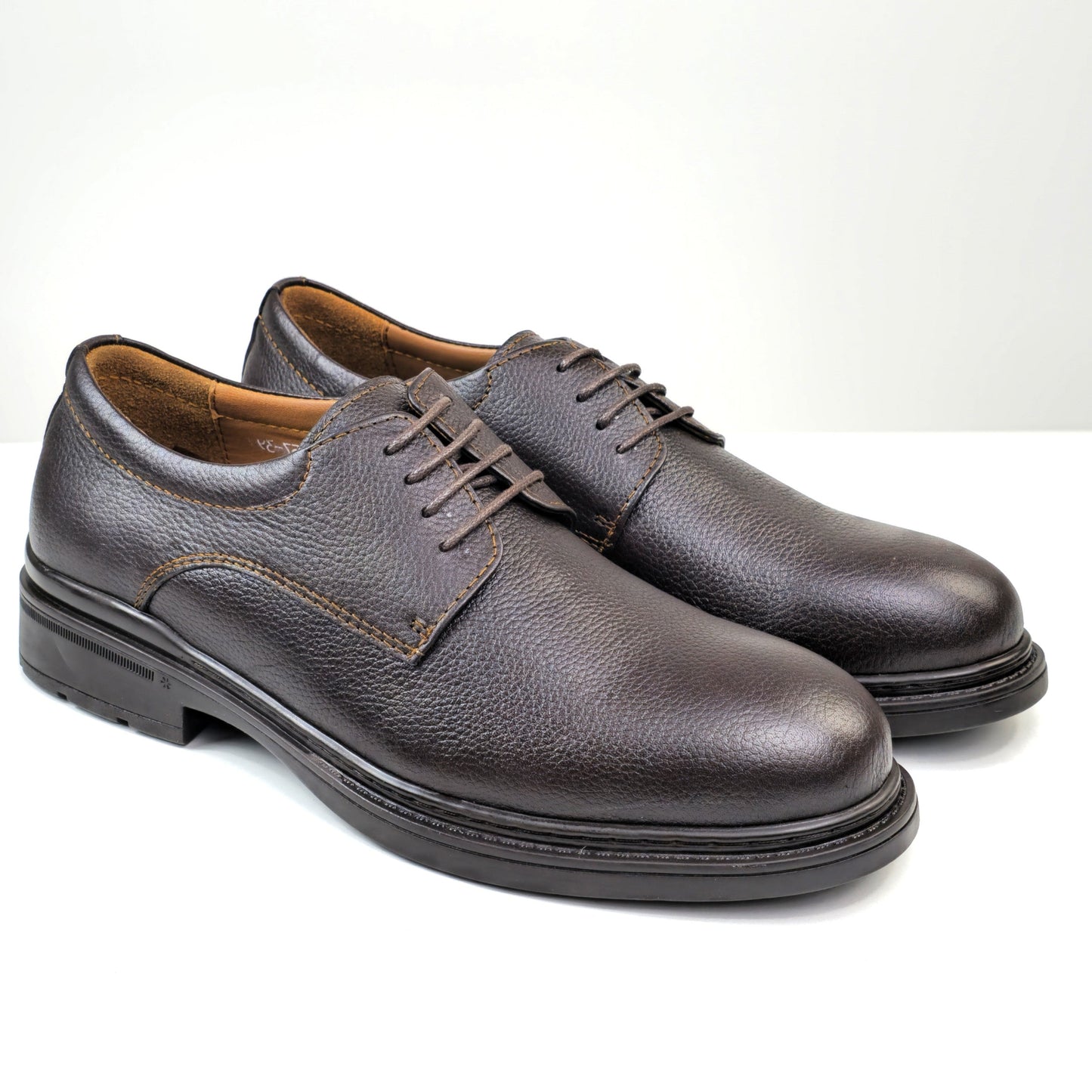 0557 chaussure Richelieu homme en cuir marron