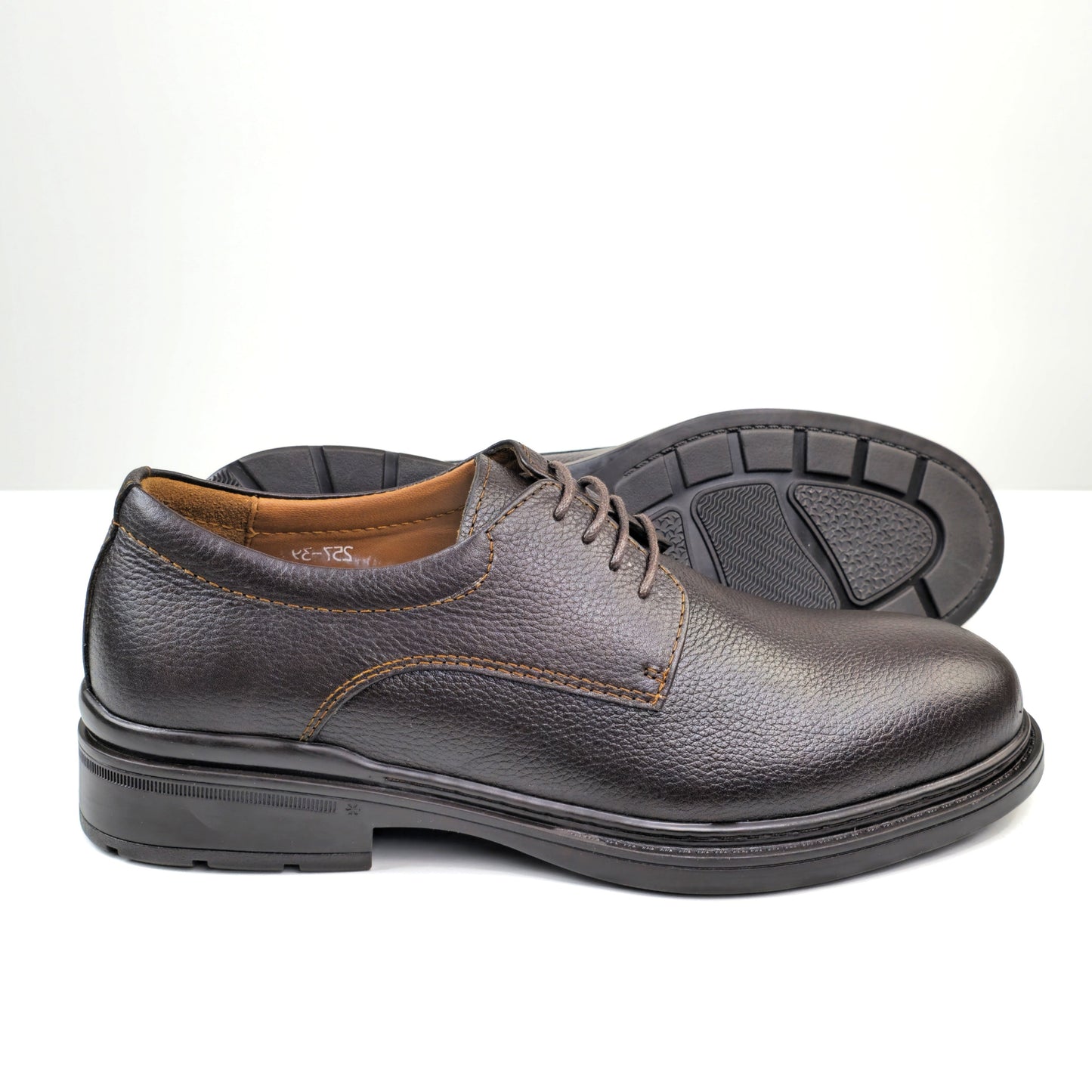 0557 chaussure Richelieu homme en cuir marron