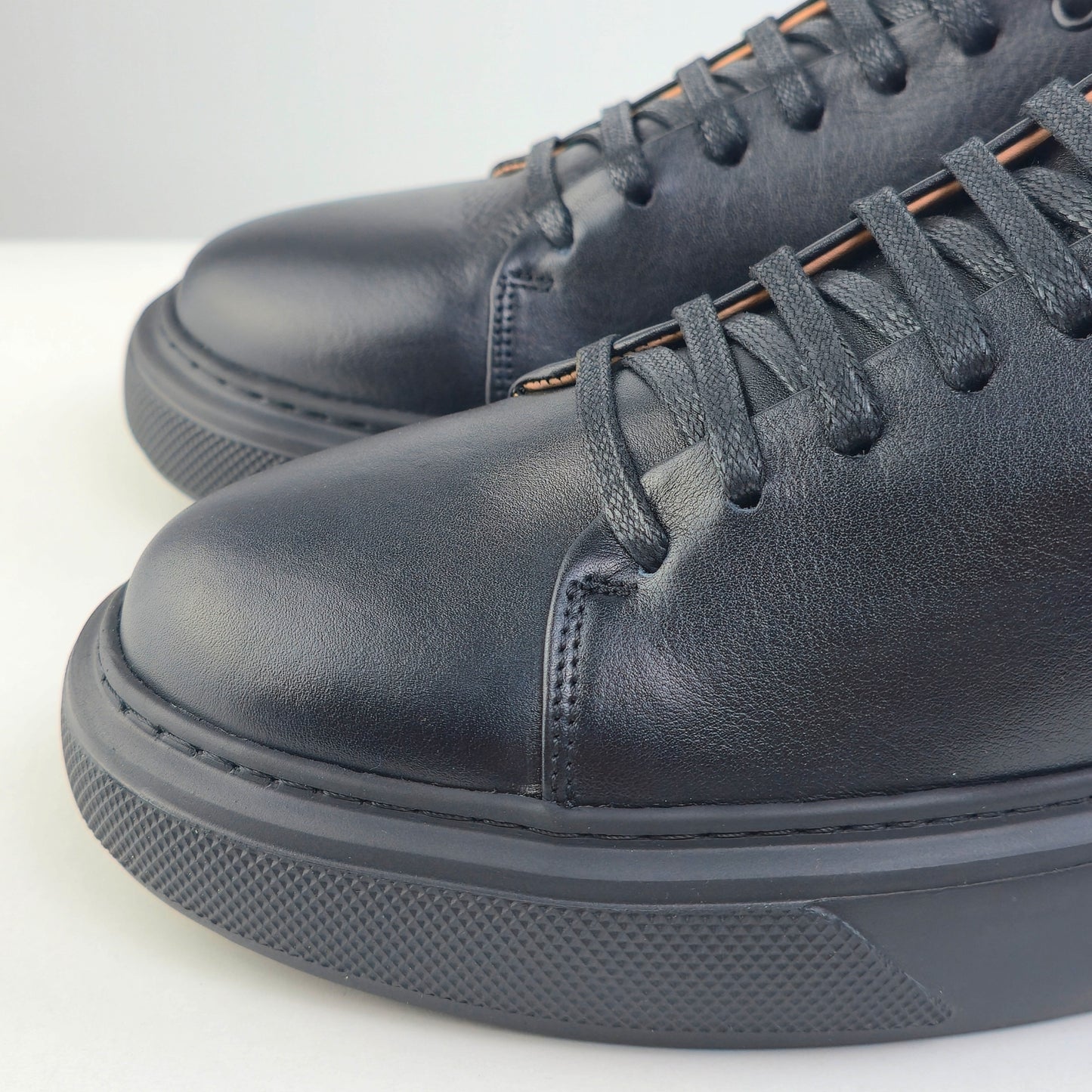 0224 Chaussure Sneaker Homme en cuir  noir/noir