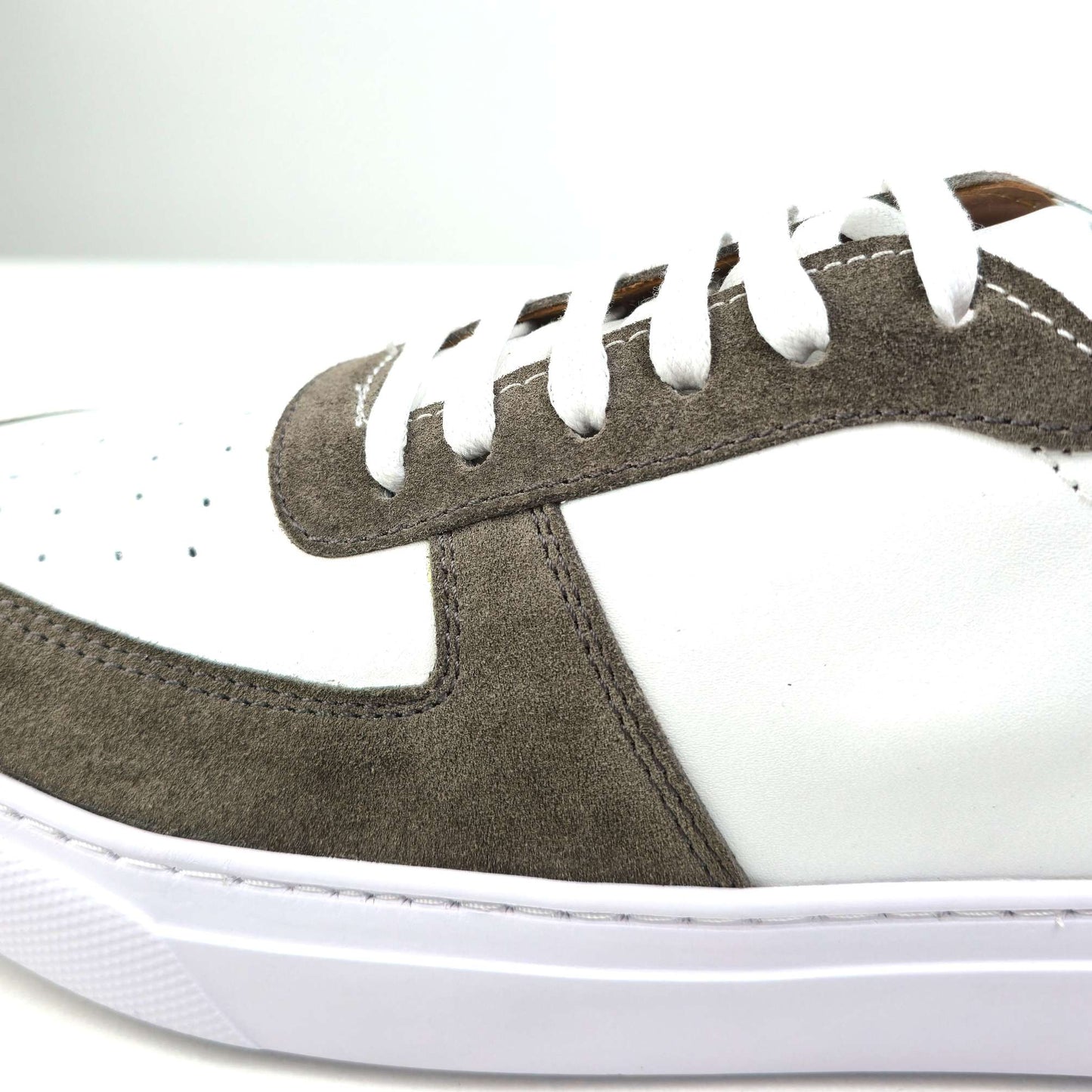 0161 Chaussure Sneaker Homme en cuir  blanc