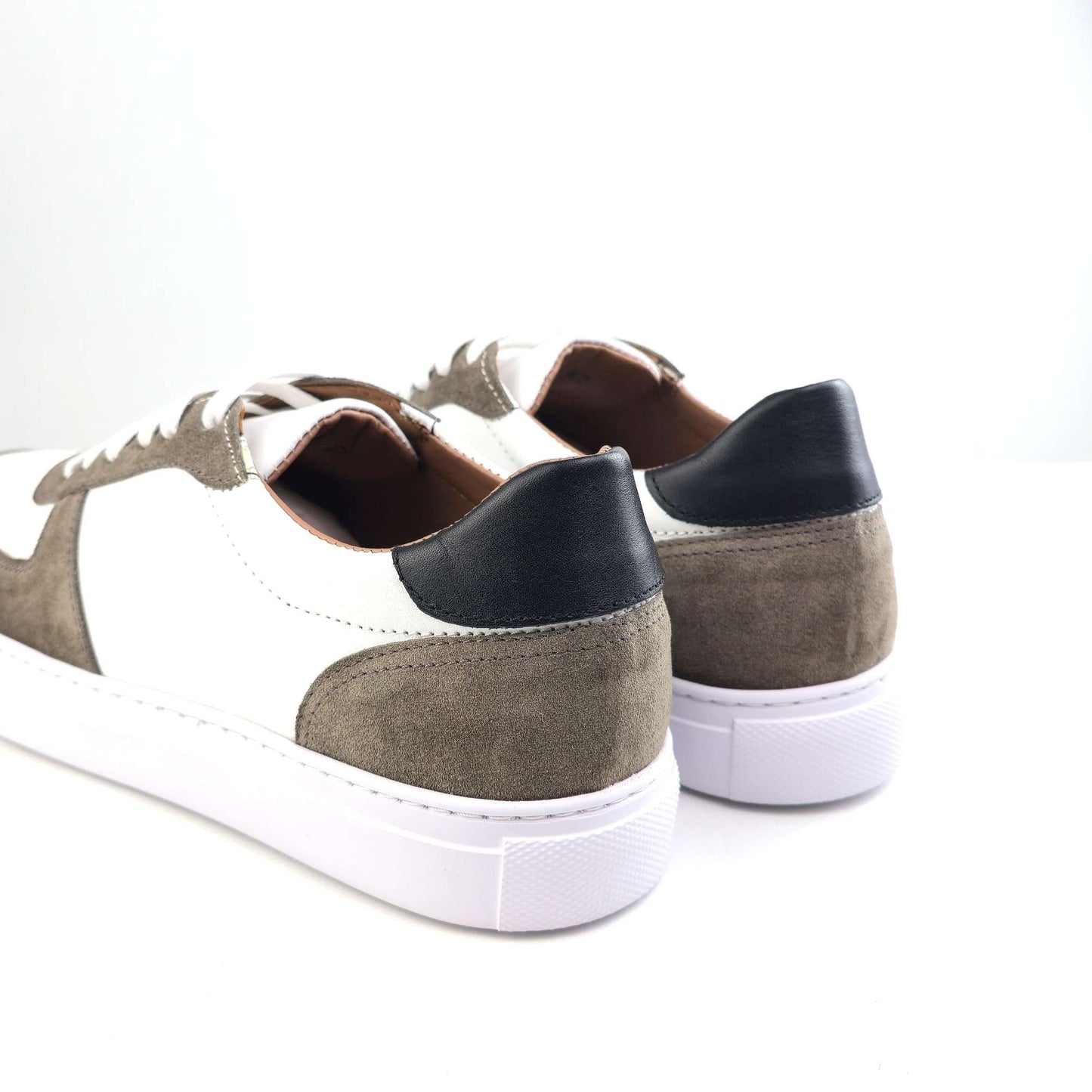 0161 Chaussure Sneaker Homme en cuir  blanc