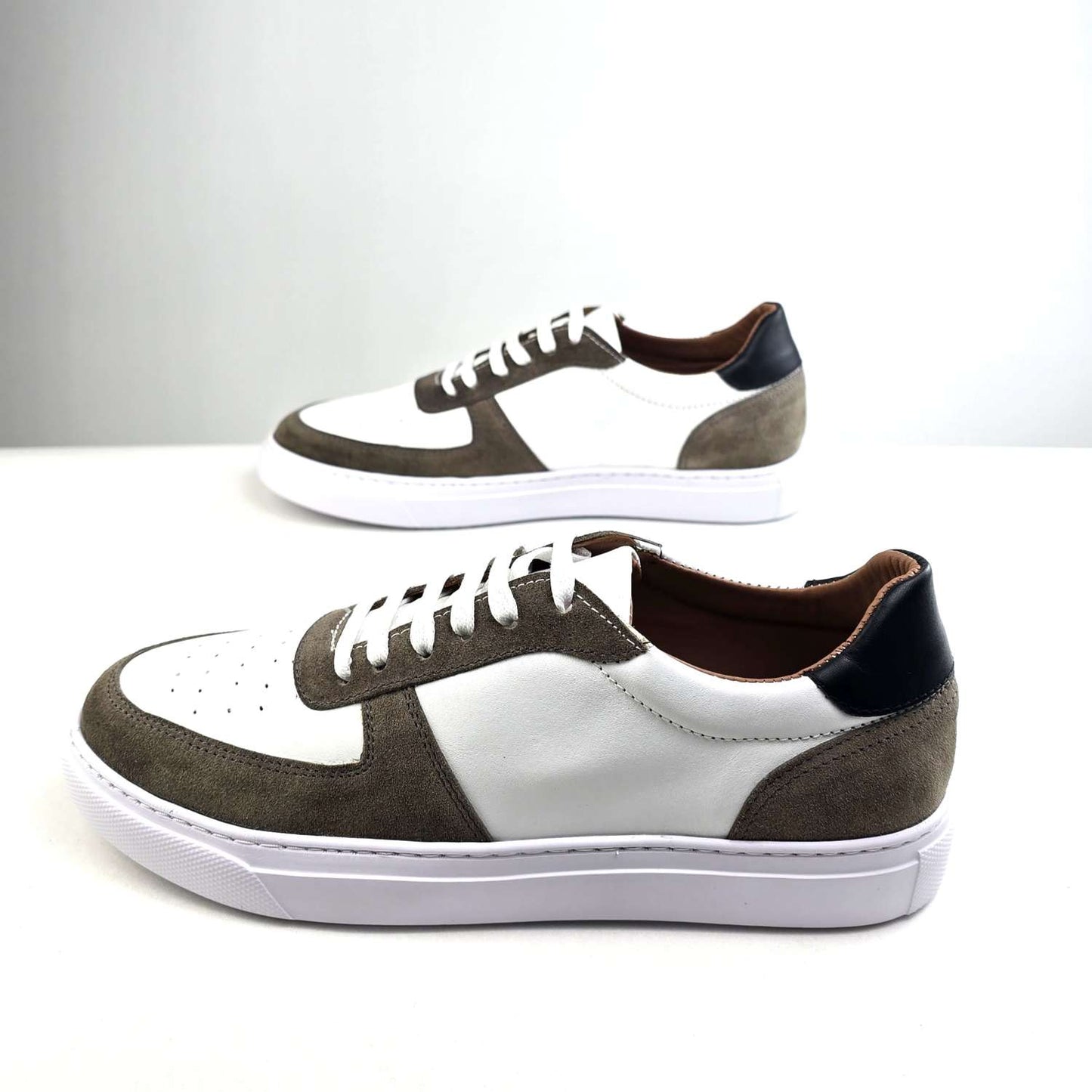 0161 Chaussure Sneaker Homme en cuir  blanc