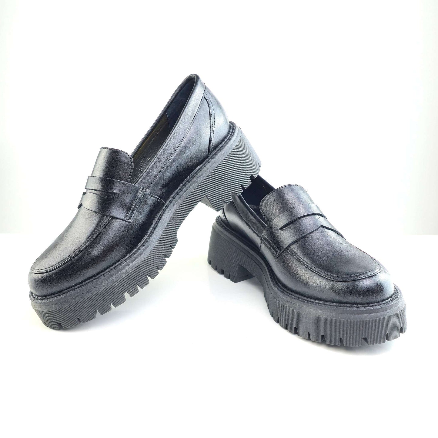 0817 chaussure en cuir femme noir