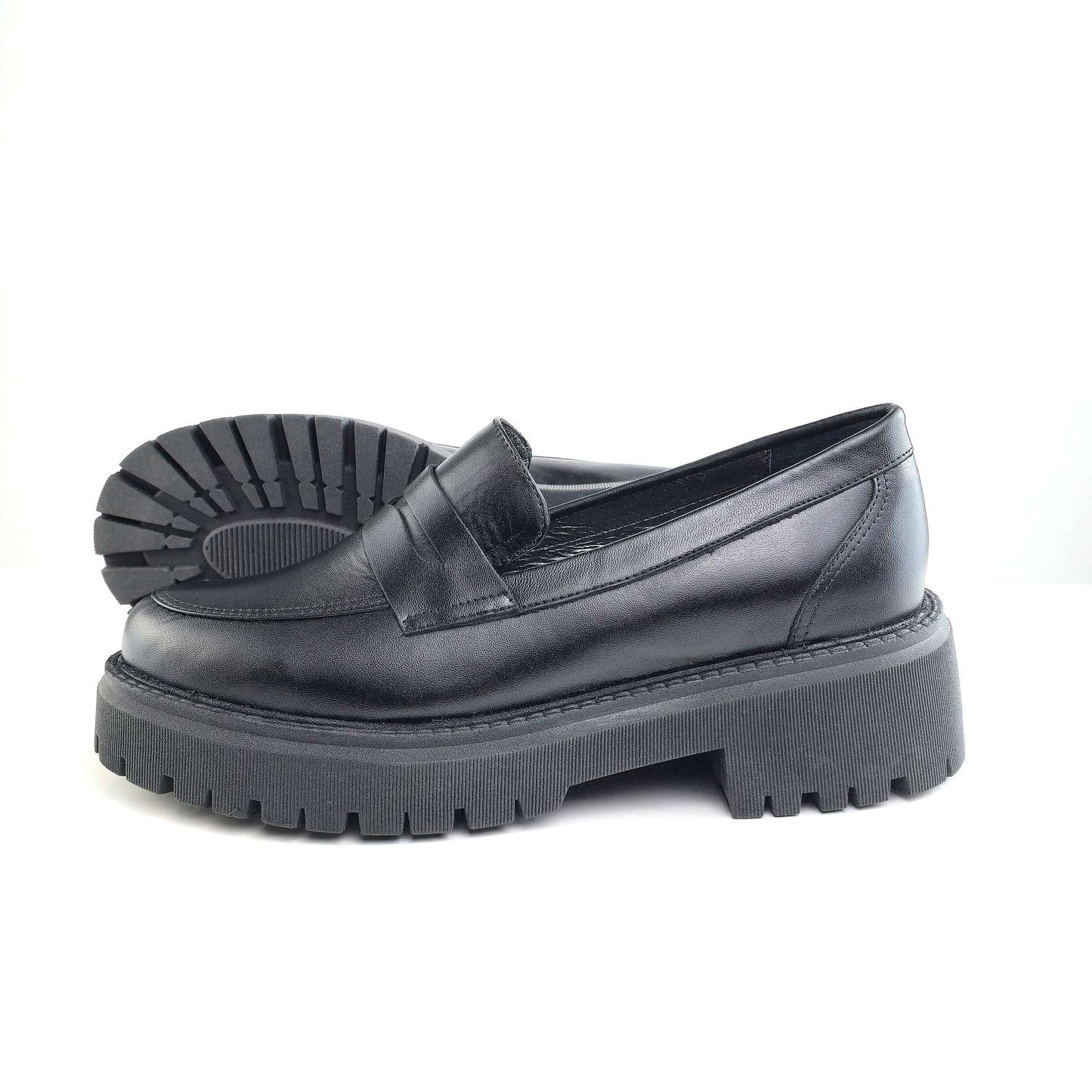 0817 chaussure en cuir femme noir