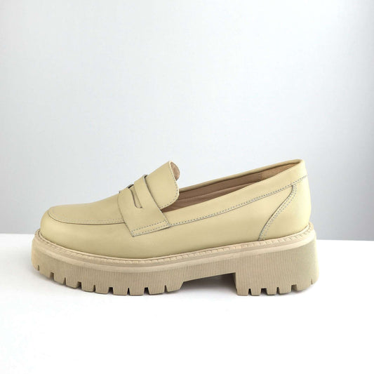 0817 chaussure en cuir femme beige