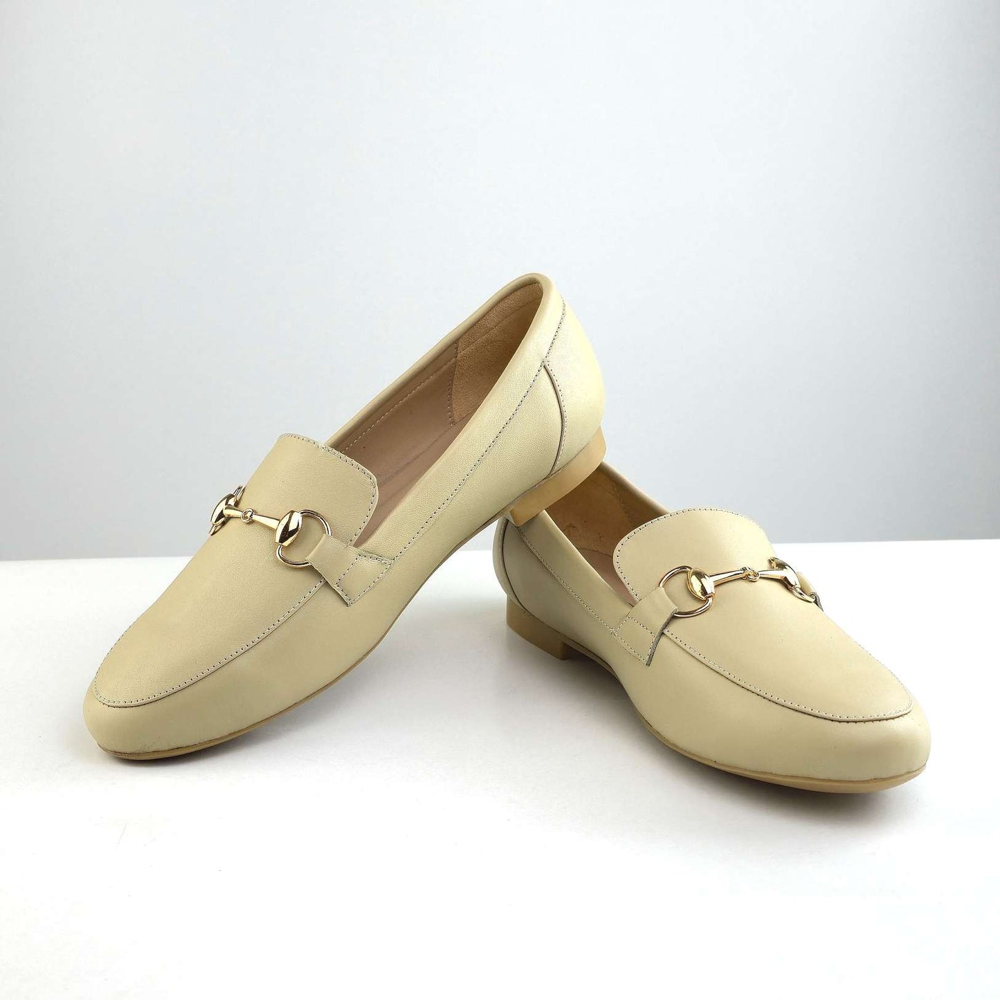 0254 chaussure en cuir femme beige