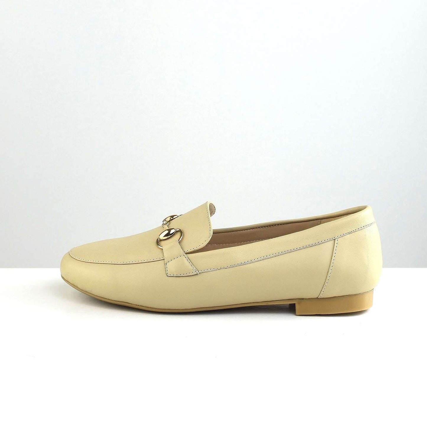 0254 chaussure en cuir femme beige