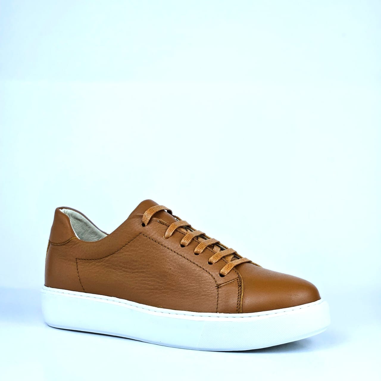 0222 Chaussure Sneaker Homme en cuir  tabac