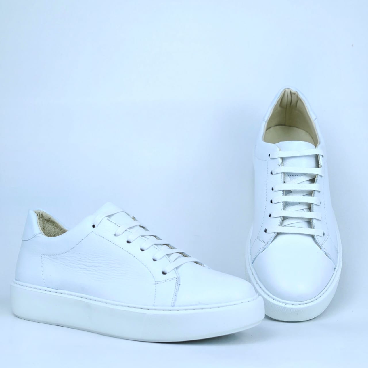 0222 Chaussure Sneaker Homme en cuir  blanc