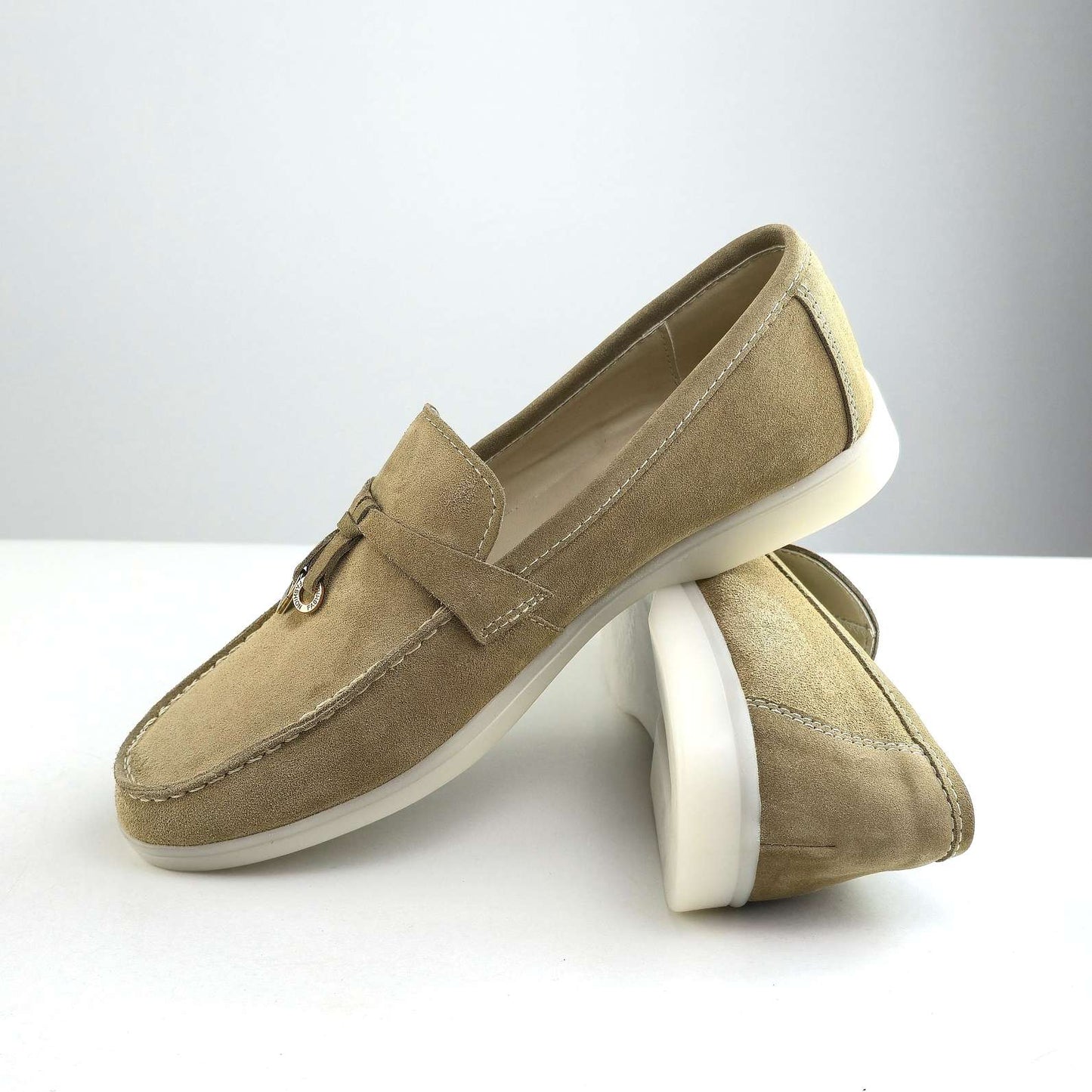 0116 chaussure Femme en cuir daim biege