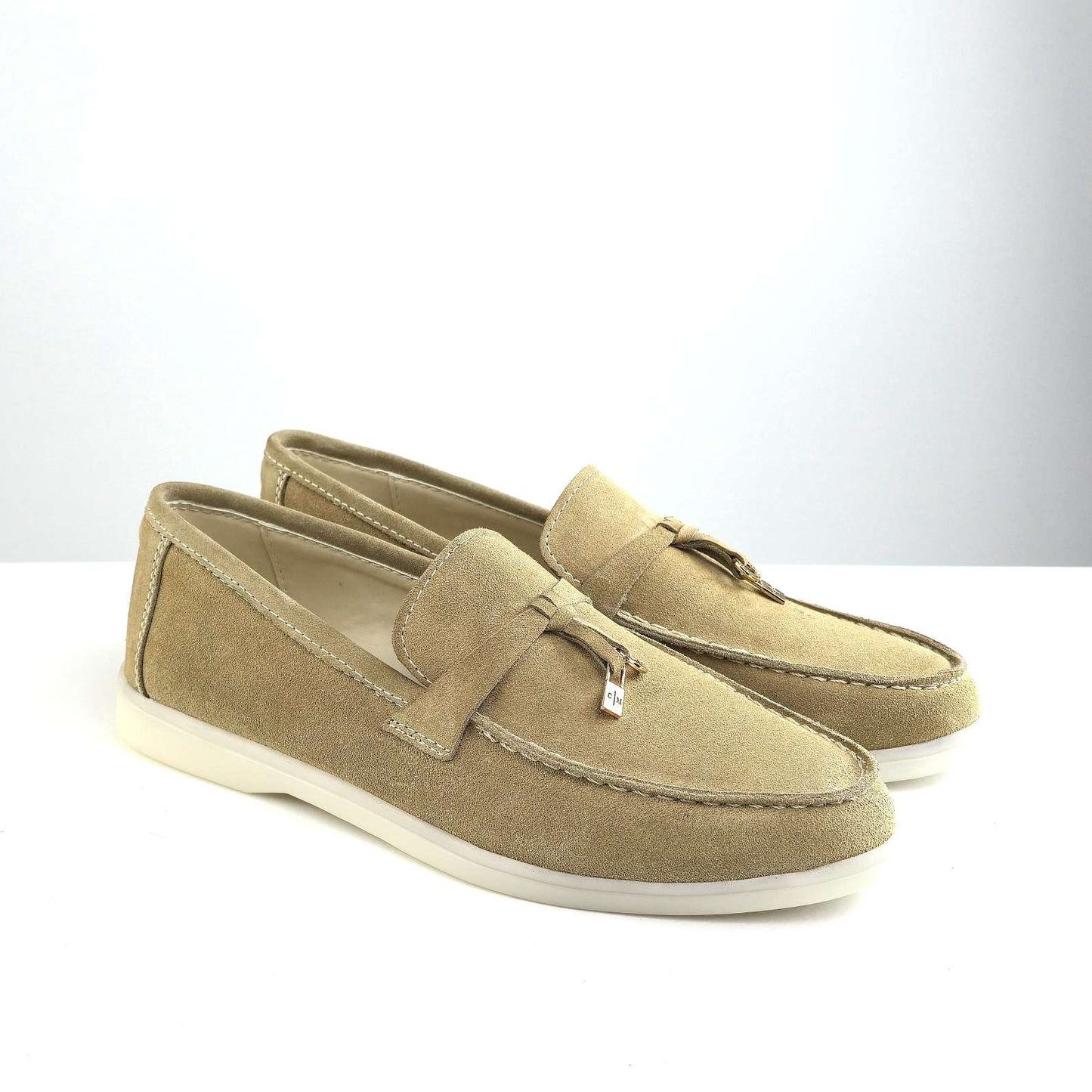 0116 chaussure Femme en cuir daim biege