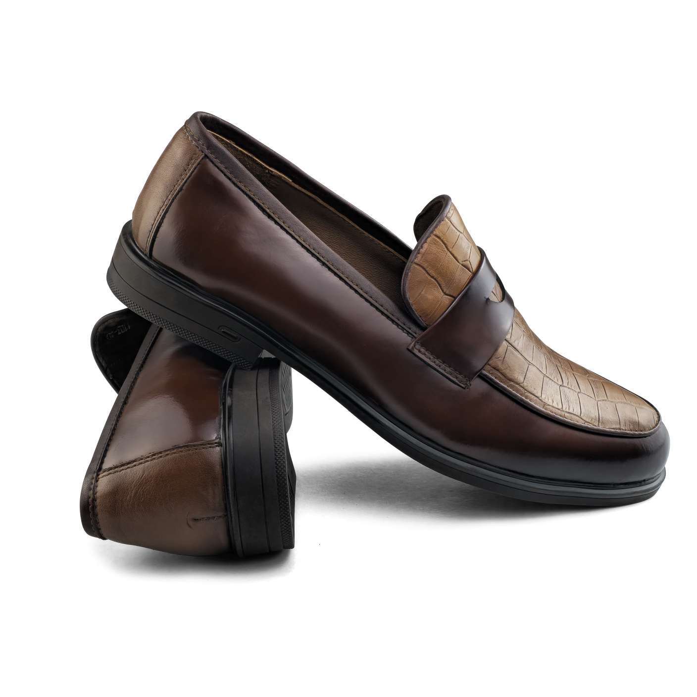 0144 Chaussure Sneaker Homme en cuir marron