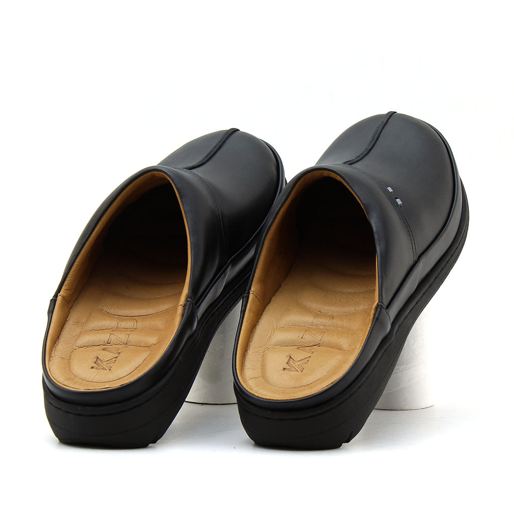 0200 SABOT EN CUIR MEDICAL NOIR